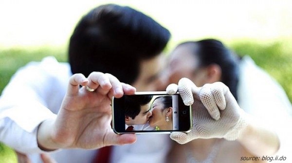 iphone wedding e1354129823455